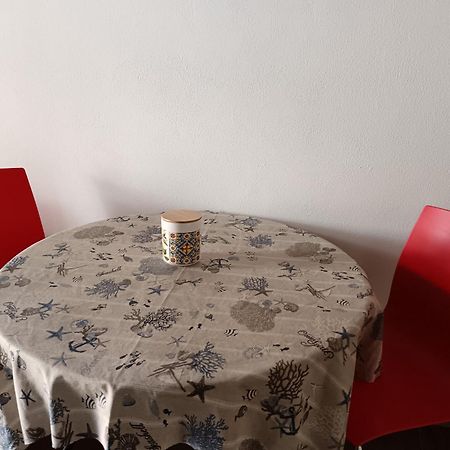 Appartamento Con Terrazzo Privato E Netflix Cagliari Ngoại thất bức ảnh