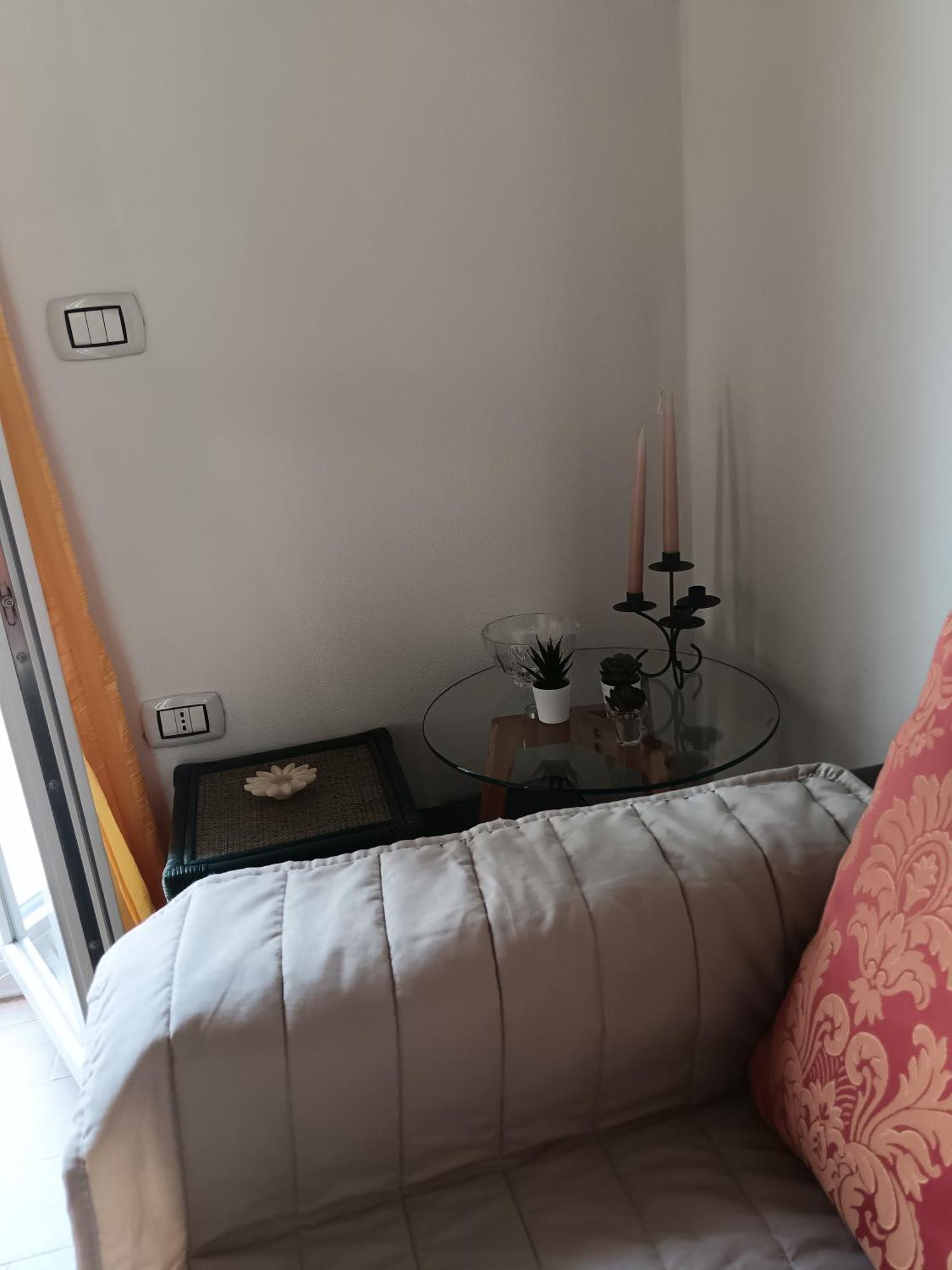 Appartamento Con Terrazzo Privato E Netflix Cagliari Phòng bức ảnh