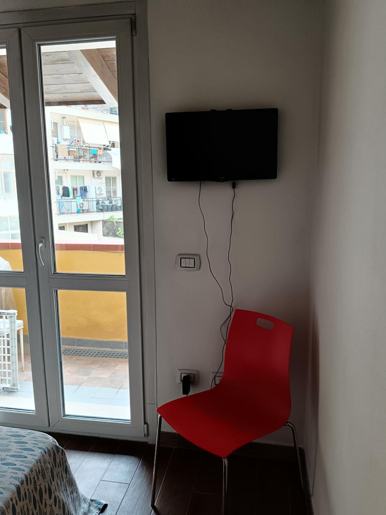 Appartamento Con Terrazzo Privato E Netflix Cagliari Ngoại thất bức ảnh