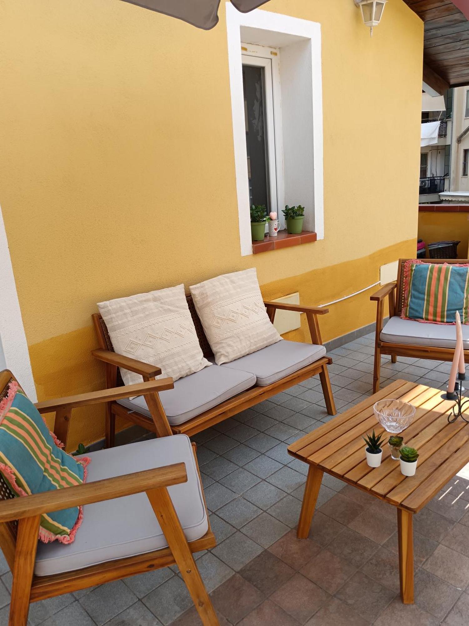 Appartamento Con Terrazzo Privato E Netflix Cagliari Ngoại thất bức ảnh
