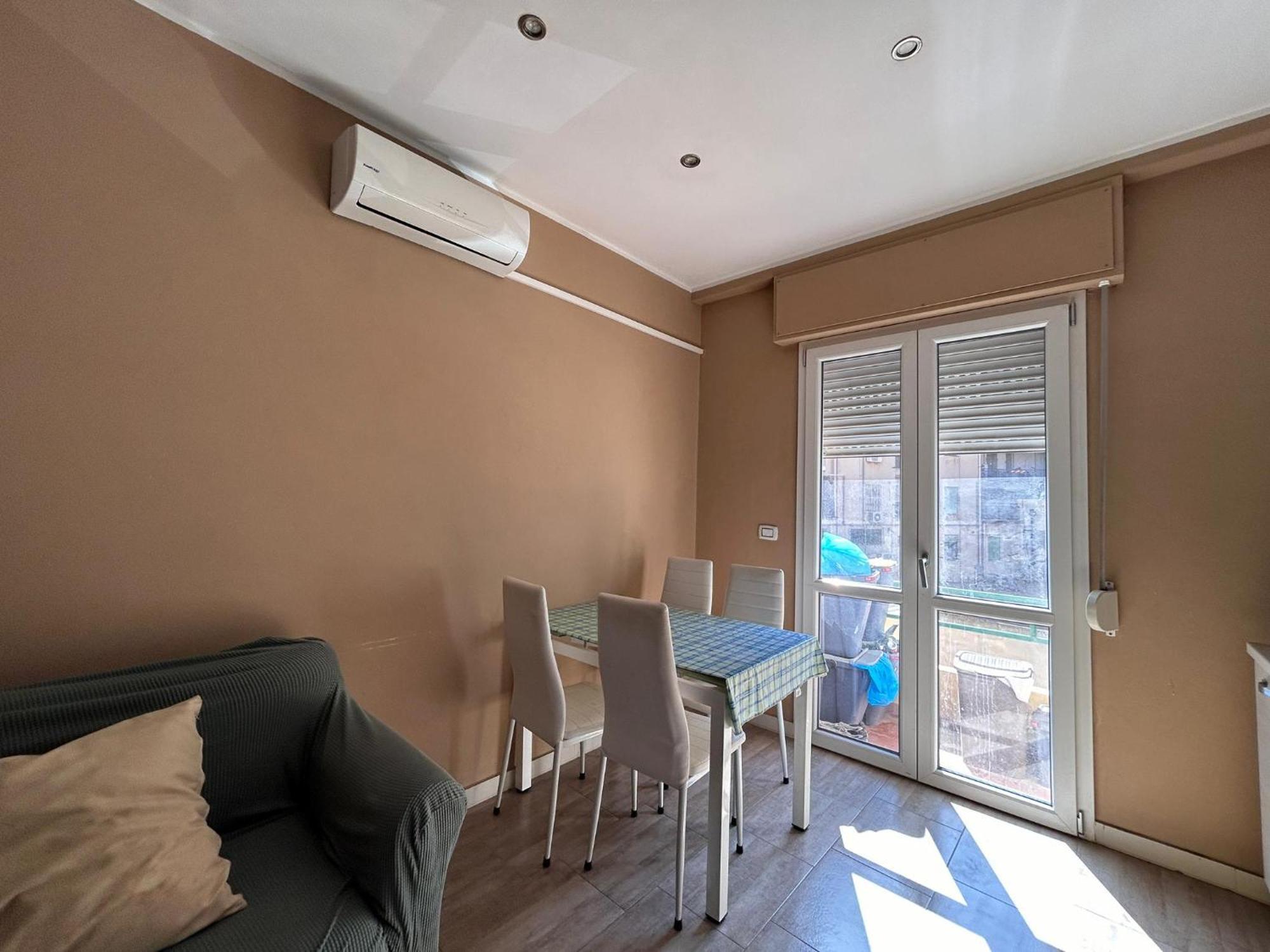Appartamento Con Terrazzo Privato E Netflix Cagliari Ngoại thất bức ảnh