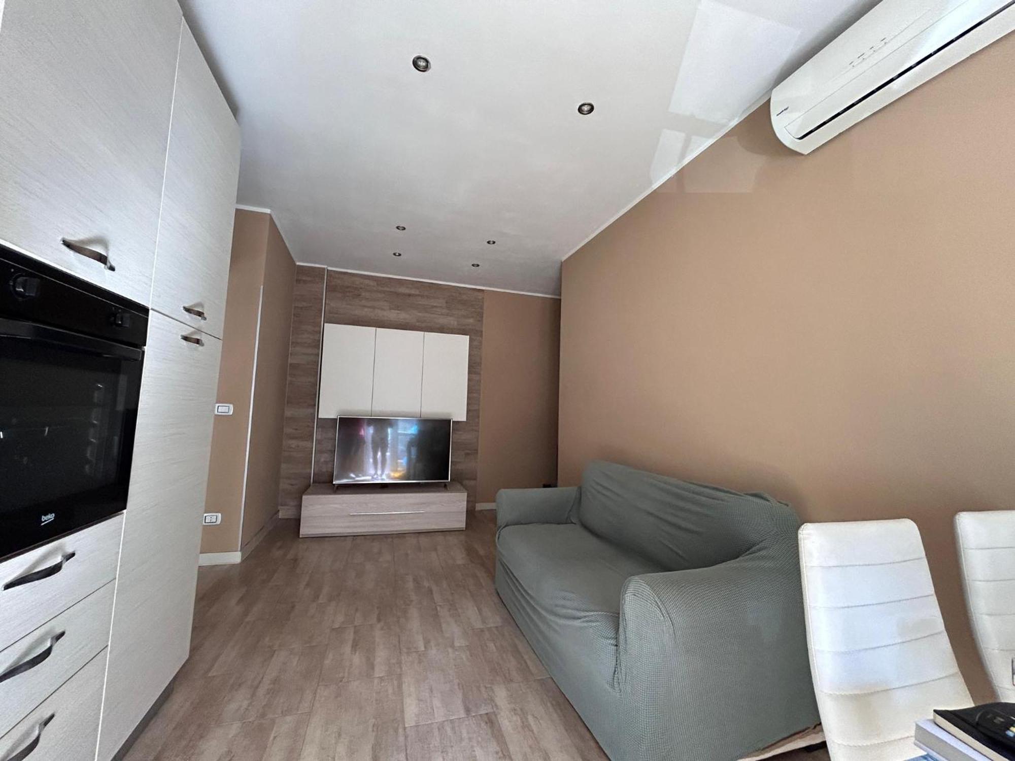 Appartamento Con Terrazzo Privato E Netflix Cagliari Ngoại thất bức ảnh